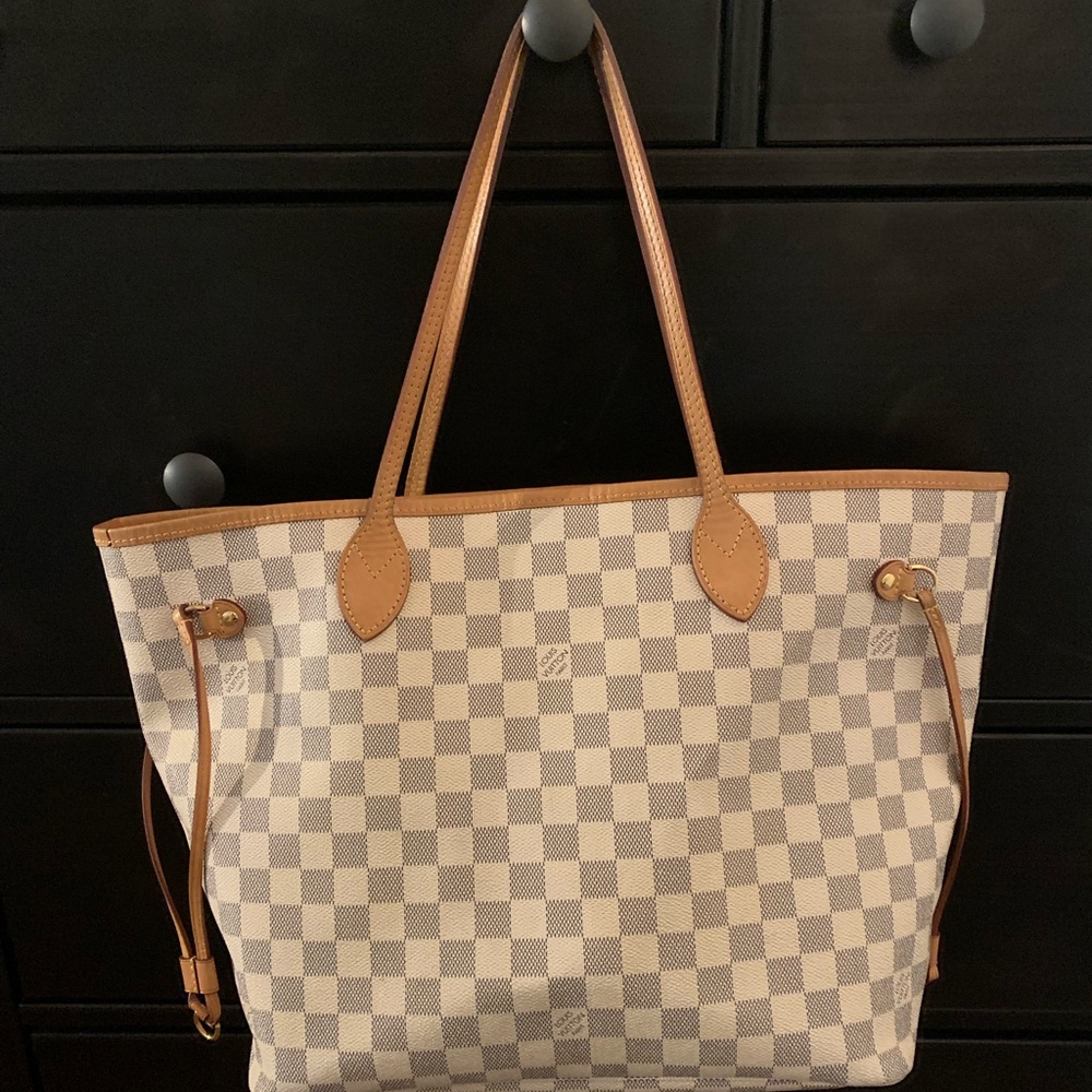 Authentic Louis Vuitton Neverfull MM